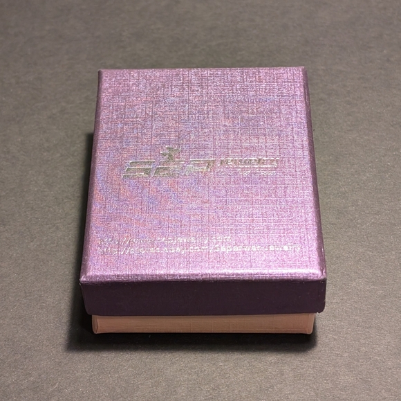 Purple Jeweled Brooch - Picture 5 of 6